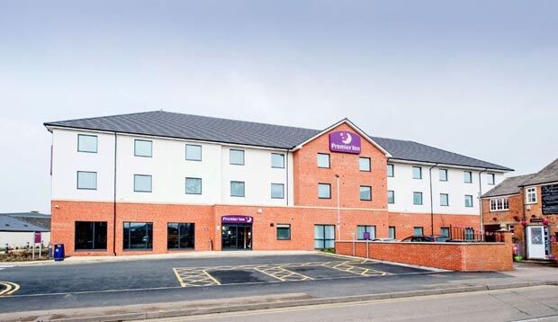 Premier Inn Мелтън Моубрей Екстериор снимка